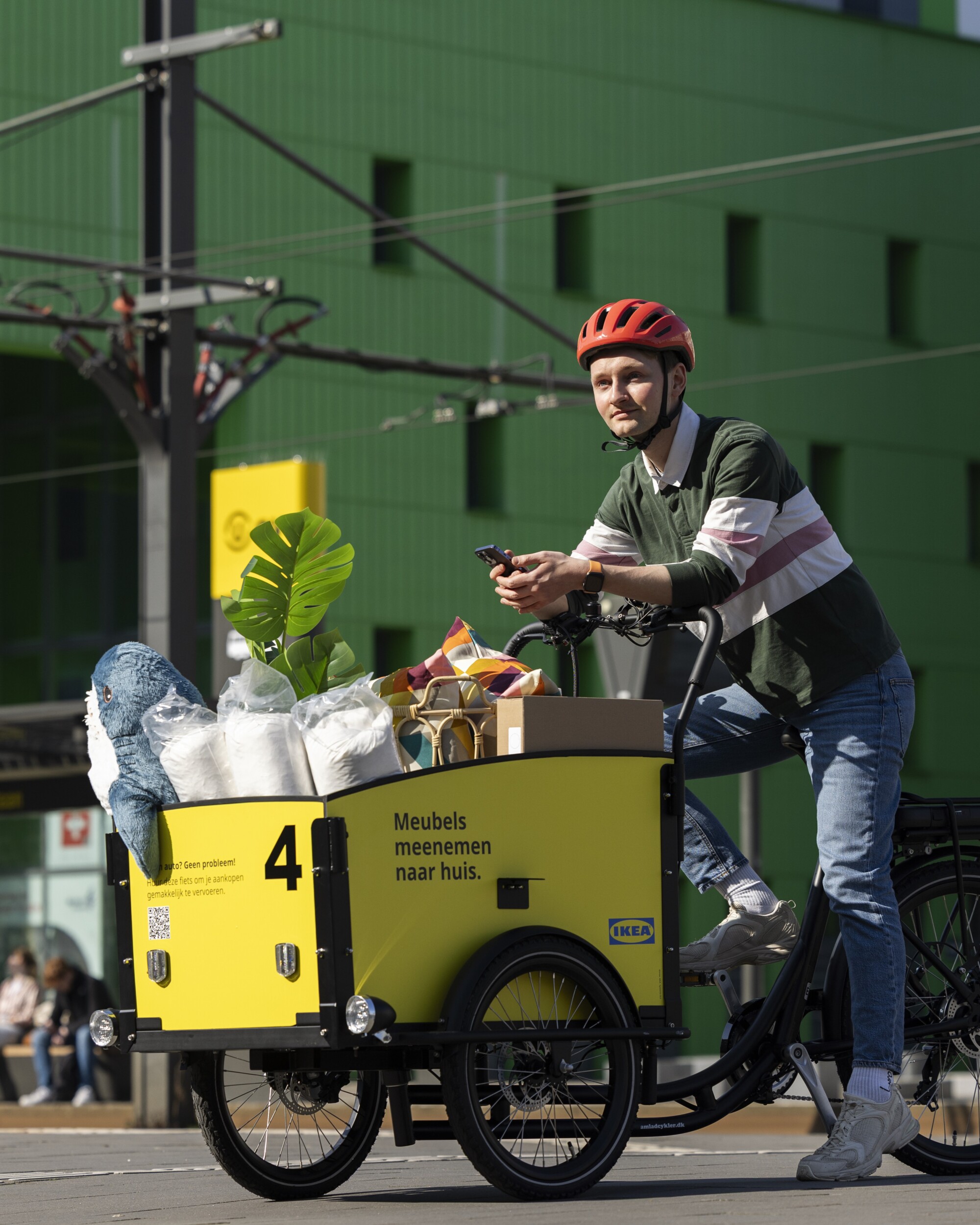 IKEA-DO-IT-YOURSELF-UTRECHT-1