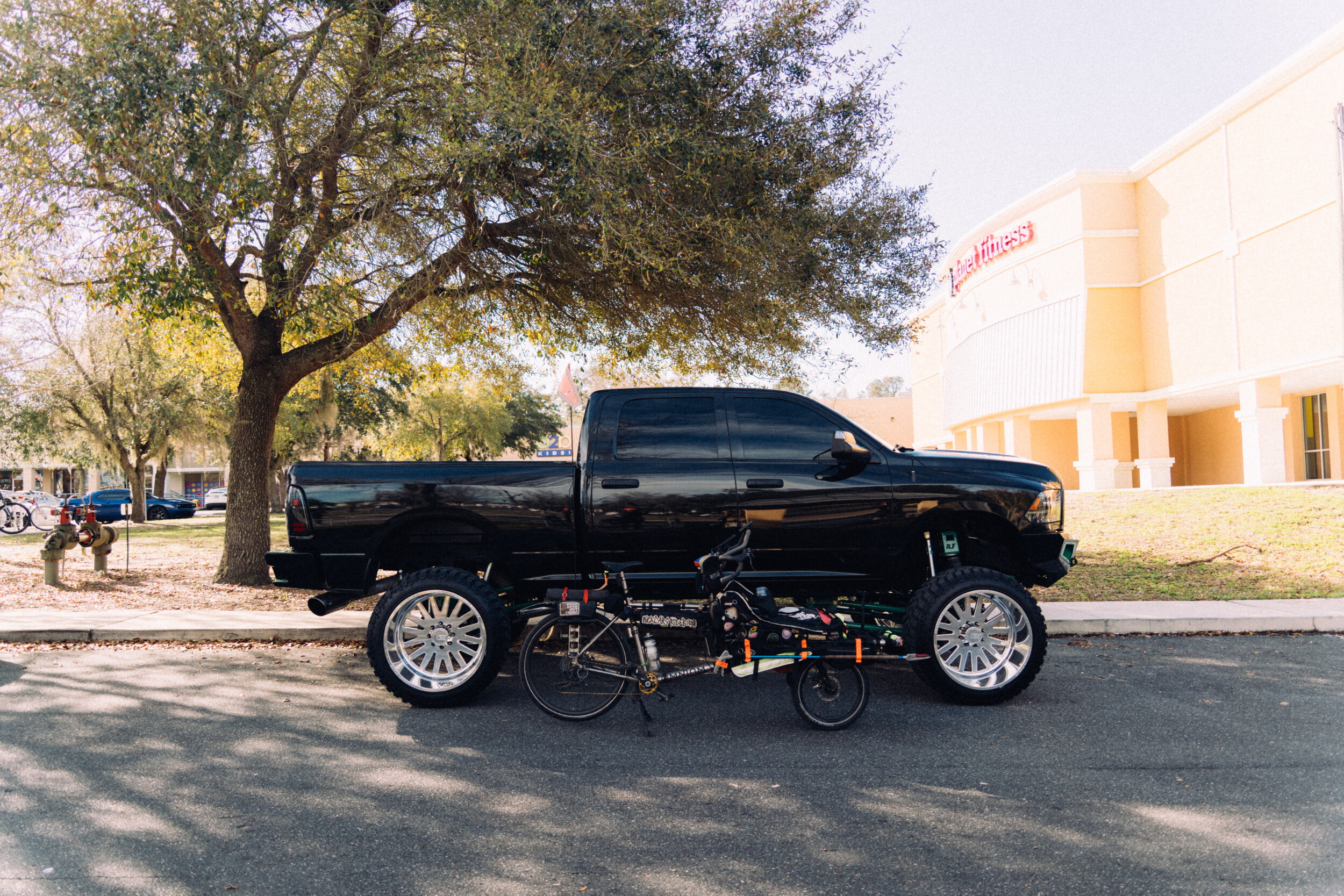 Big_Dumb_Trucks_Erik_Binggeser_15